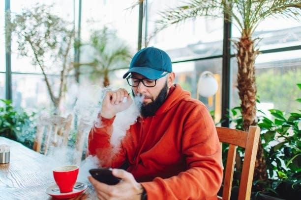 vape obchod investigates how many people have died from e cigarettes and what the data really shows